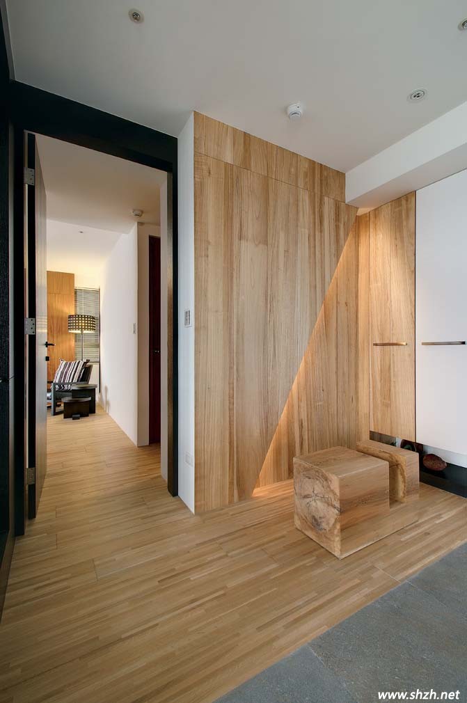 自然簡約風玄關(guān)裝修