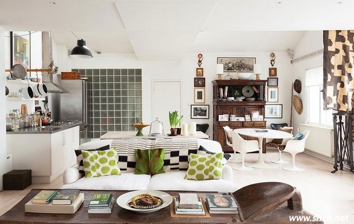 公寓客廳設(shè)計(jì) 原木家具 混搭