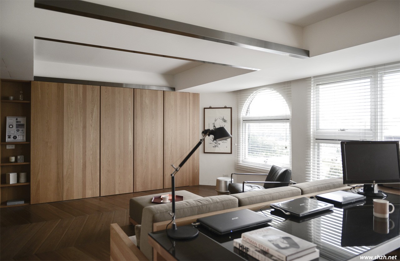 簡(jiǎn)約沉穩(wěn)的書房