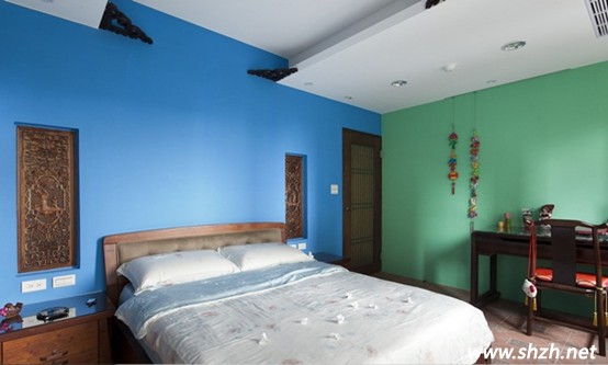 藍(lán)綠特色臥室