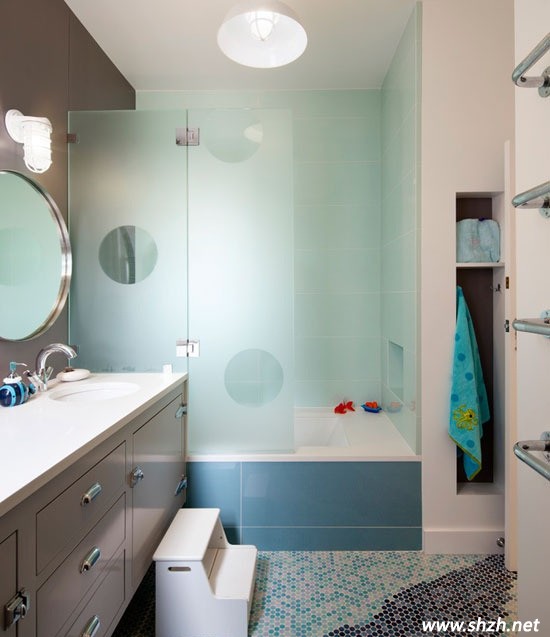 玻璃衛(wèi)生間